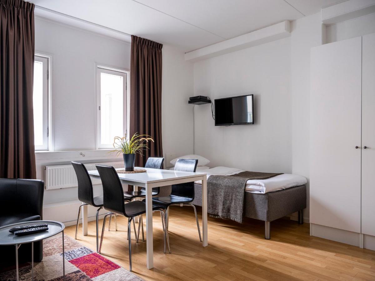 Slagsta Gate Hotell Fittja Extérieur photo